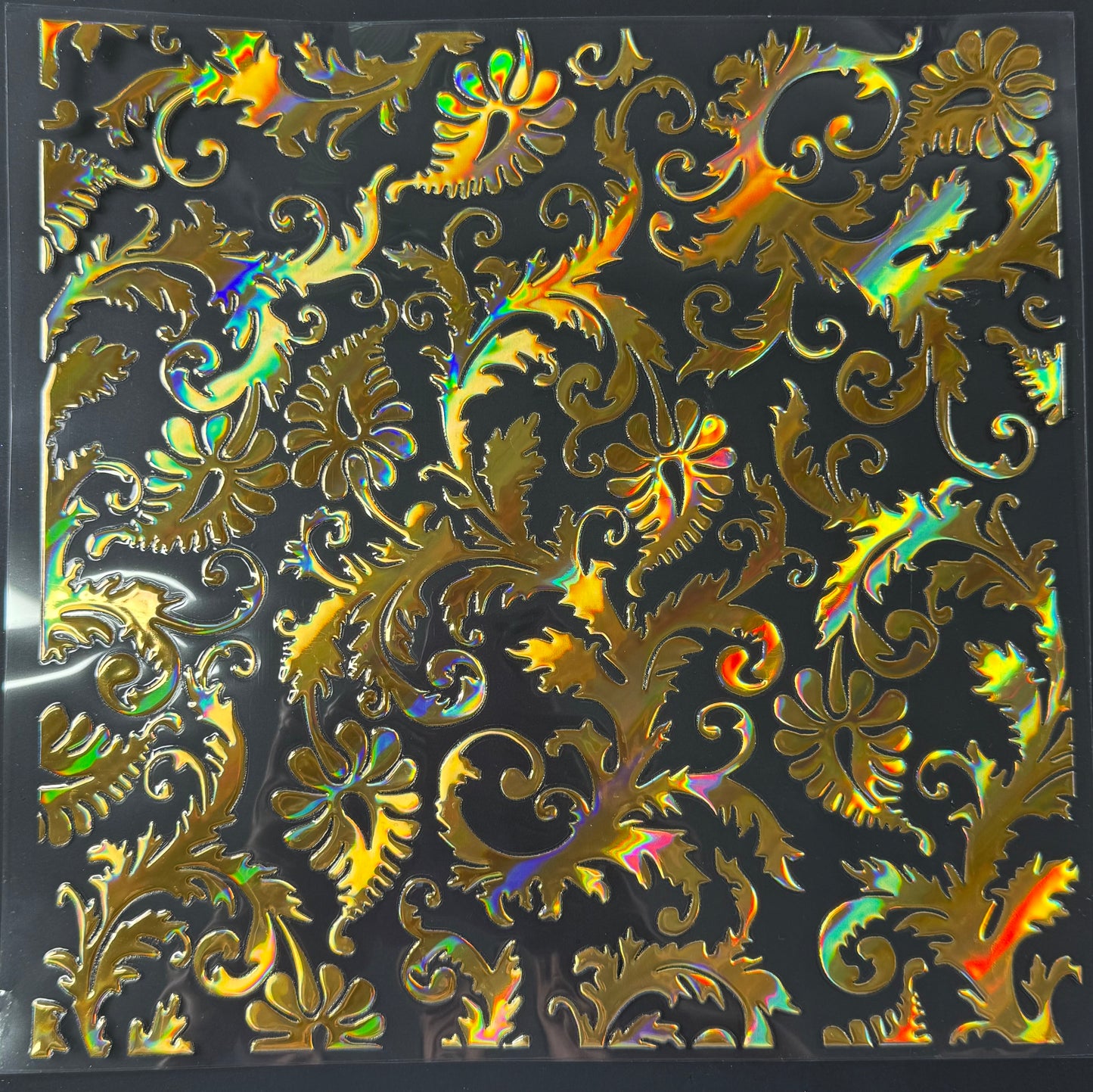 GOLD HOLO TOOLED ELEMENT