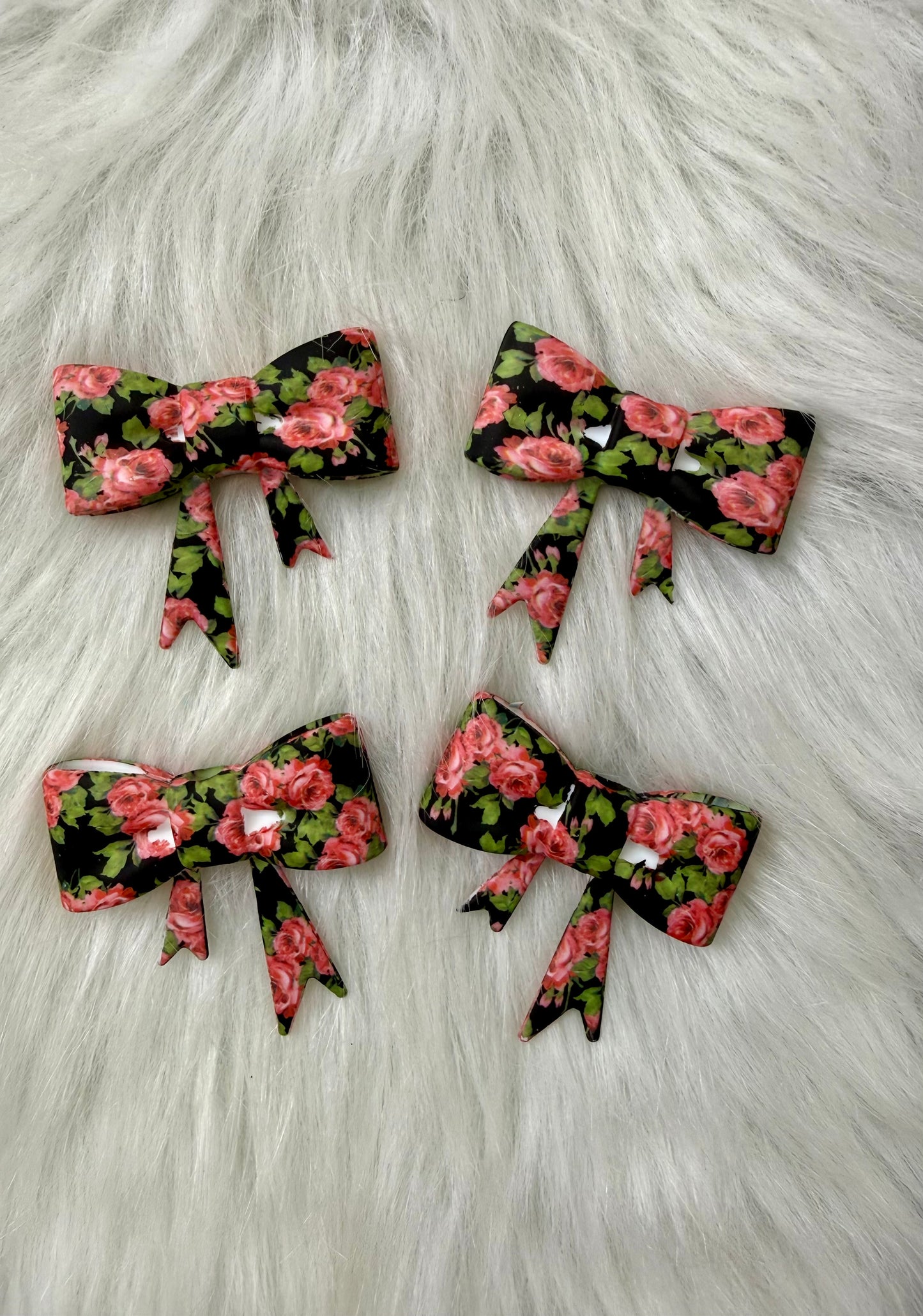 ROSES BOW