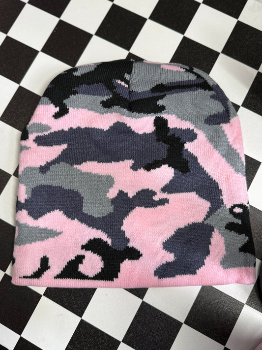 BEANIE- CAMO PINK BLACK GRAY